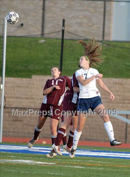 Thumbnail 1 in Highland vs. O Neill (Section 9 Class B Final) photogallery.