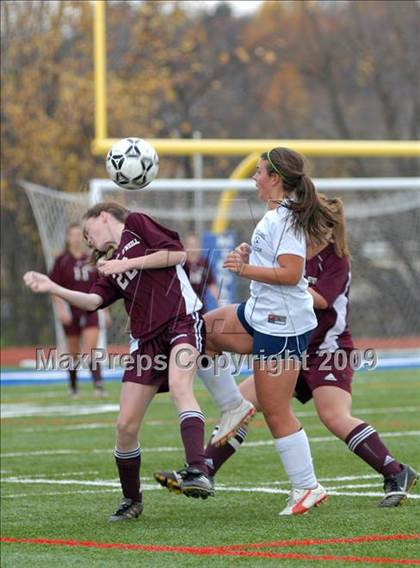Thumbnail 2 in Highland vs. O Neill (Section 9 Class B Final) photogallery.