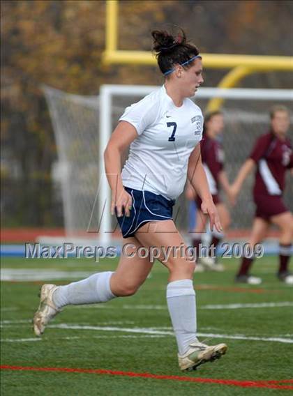 Thumbnail 1 in Highland vs. O Neill (Section 9 Class B Final) photogallery.