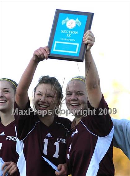 Thumbnail 2 in Highland vs. O Neill (Section 9 Class B Final) photogallery.