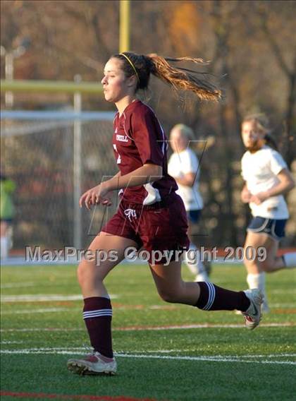 Thumbnail 1 in Highland vs. O Neill (Section 9 Class B Final) photogallery.