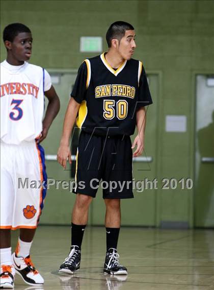 Thumbnail 1 in University vs. San Pedro (CIF LA City Section D2 Final) photogallery.