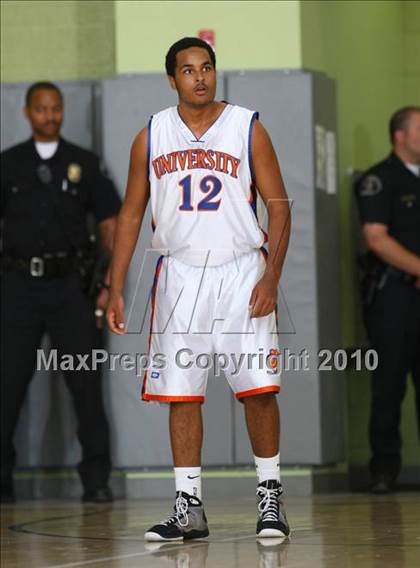 Thumbnail 1 in University vs. San Pedro (CIF LA City Section D2 Final) photogallery.