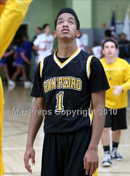 Thumbnail 2 in University vs. San Pedro (CIF LA City Section D2 Final) photogallery.