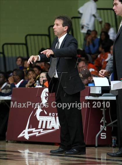 Thumbnail 3 in University vs. San Pedro (CIF LA City Section D2 Final) photogallery.