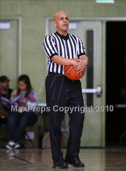 Thumbnail 2 in University vs. San Pedro (CIF LA City Section D2 Final) photogallery.