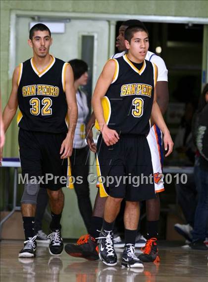 Thumbnail 3 in University vs. San Pedro (CIF LA City Section D2 Final) photogallery.