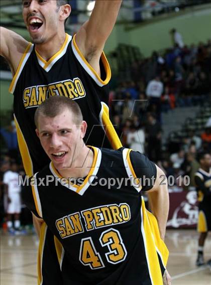 Thumbnail 2 in University vs. San Pedro (CIF LA City Section D2 Final) photogallery.