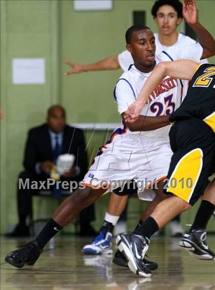Thumbnail 3 in University vs. San Pedro (CIF LA City Section D2 Final) photogallery.
