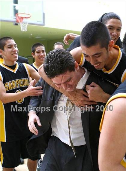 Thumbnail 1 in University vs. San Pedro (CIF LA City Section D2 Final) photogallery.