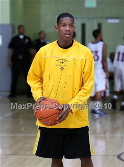 Thumbnail 3 in University vs. San Pedro (CIF LA City Section D2 Final) photogallery.