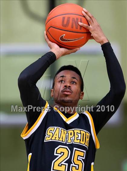 Thumbnail 1 in University vs. San Pedro (CIF LA City Section D2 Final) photogallery.