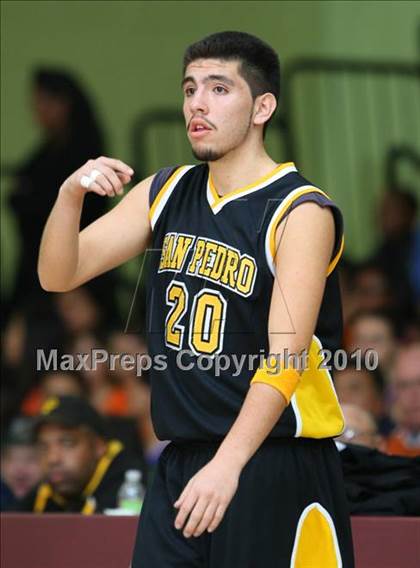 Thumbnail 1 in University vs. San Pedro (CIF LA City Section D2 Final) photogallery.