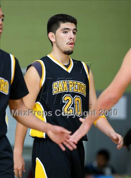 Thumbnail 2 in University vs. San Pedro (CIF LA City Section D2 Final) photogallery.