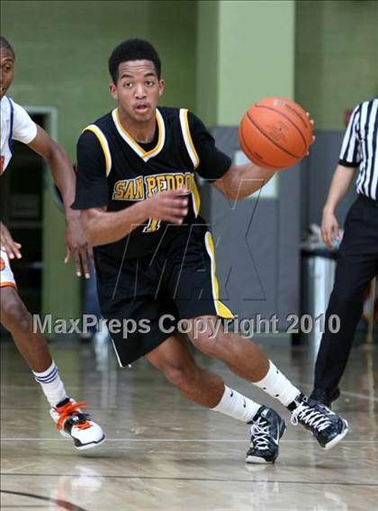 Thumbnail 1 in University vs. San Pedro (CIF LA City Section D2 Final) photogallery.