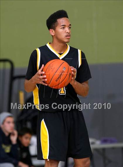 Thumbnail 3 in University vs. San Pedro (CIF LA City Section D2 Final) photogallery.