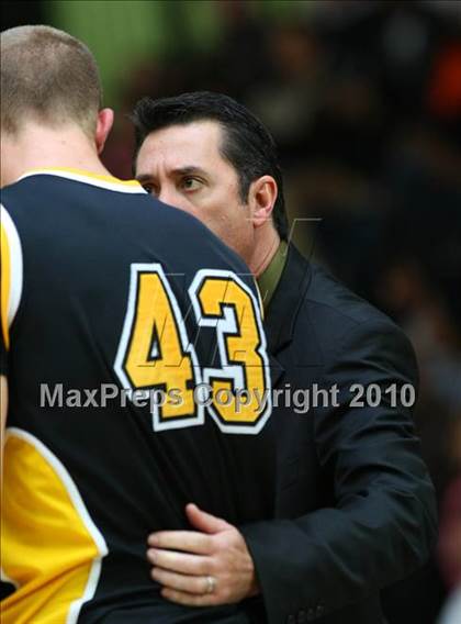 Thumbnail 3 in University vs. San Pedro (CIF LA City Section D2 Final) photogallery.