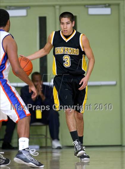 Thumbnail 3 in University vs. San Pedro (CIF LA City Section D2 Final) photogallery.