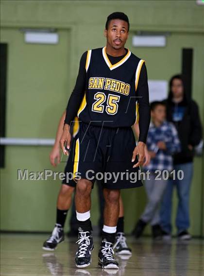 Thumbnail 2 in University vs. San Pedro (CIF LA City Section D2 Final) photogallery.
