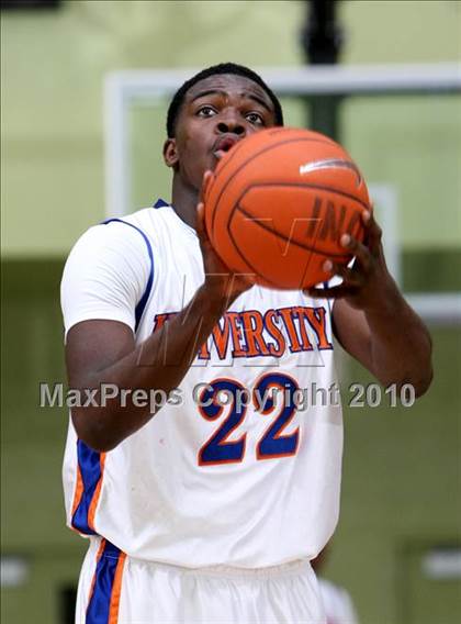 Thumbnail 3 in University vs. San Pedro (CIF LA City Section D2 Final) photogallery.