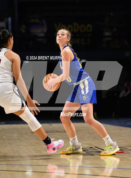 Thumbnail 1 in Hoehne vs. Simla (CHSAA 2A Great 8) photogallery.
