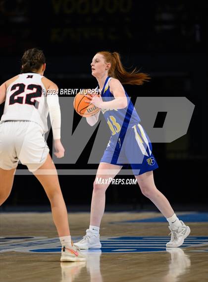 Thumbnail 1 in Hoehne vs. Simla (CHSAA 2A Great 8) photogallery.