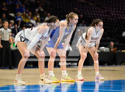 Thumbnail 2 in Hoehne vs. Simla (CHSAA 2A Great 8) photogallery.