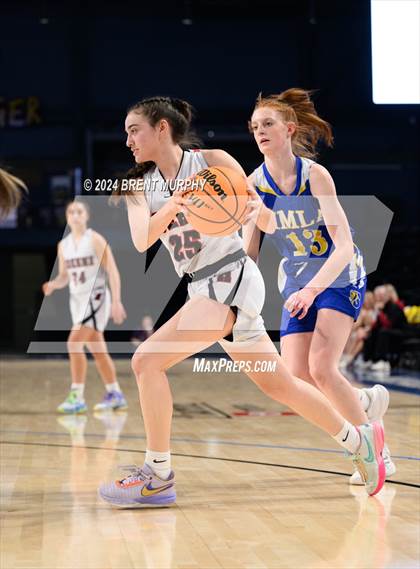 Thumbnail 1 in Hoehne vs. Simla (CHSAA 2A Great 8) photogallery.