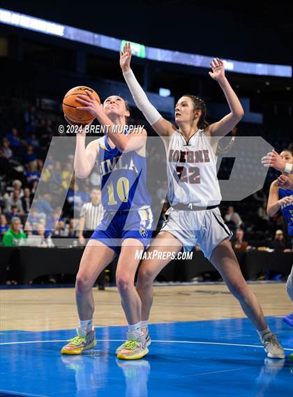Thumbnail 3 in Hoehne vs. Simla (CHSAA 2A Great 8) photogallery.