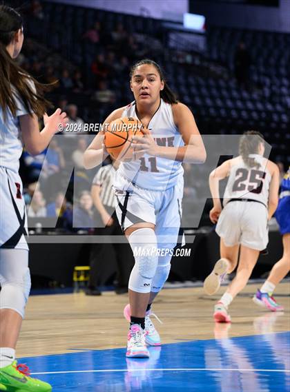 Thumbnail 2 in Hoehne vs. Simla (CHSAA 2A Great 8) photogallery.