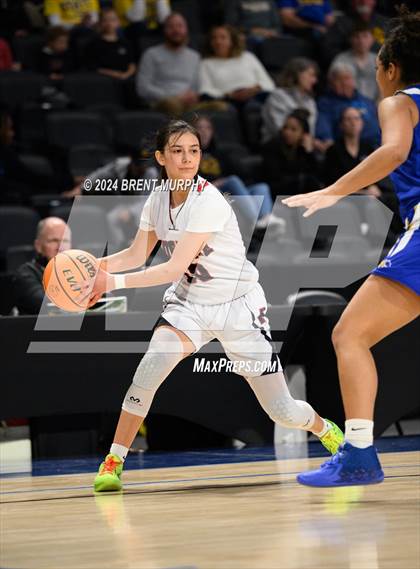 Thumbnail 2 in Hoehne vs. Simla (CHSAA 2A Great 8) photogallery.