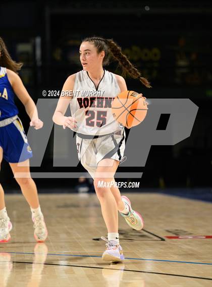 Thumbnail 1 in Hoehne vs. Simla (CHSAA 2A Great 8) photogallery.