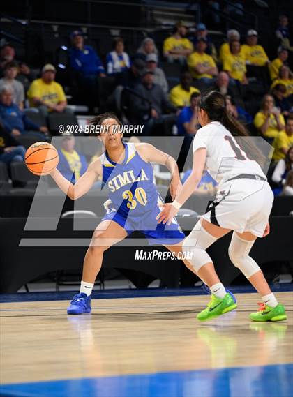 Thumbnail 3 in Hoehne vs. Simla (CHSAA 2A Great 8) photogallery.