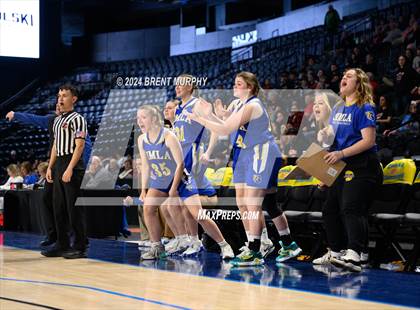 Thumbnail 3 in Hoehne vs. Simla (CHSAA 2A Great 8) photogallery.