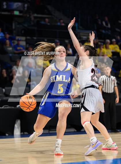 Thumbnail 1 in Hoehne vs. Simla (CHSAA 2A Great 8) photogallery.