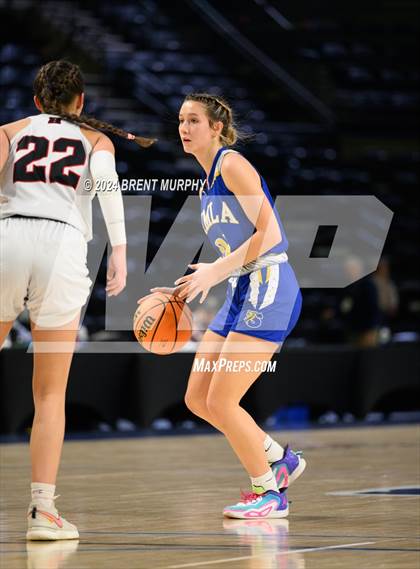 Thumbnail 2 in Hoehne vs. Simla (CHSAA 2A Great 8) photogallery.