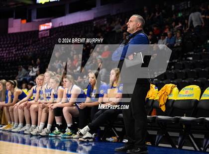 Thumbnail 1 in Hoehne vs. Simla (CHSAA 2A Great 8) photogallery.