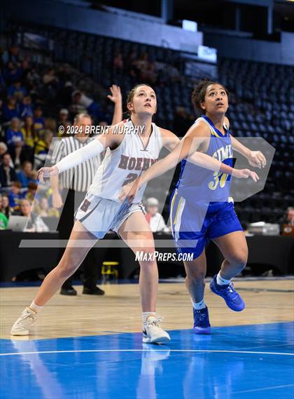 Thumbnail 2 in Hoehne vs. Simla (CHSAA 2A Great 8) photogallery.