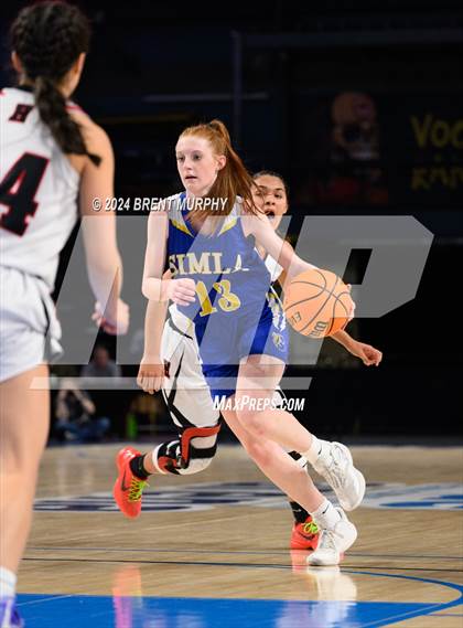 Thumbnail 3 in Hoehne vs. Simla (CHSAA 2A Great 8) photogallery.