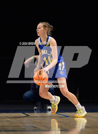 Thumbnail 3 in Hoehne vs. Simla (CHSAA 2A Great 8) photogallery.