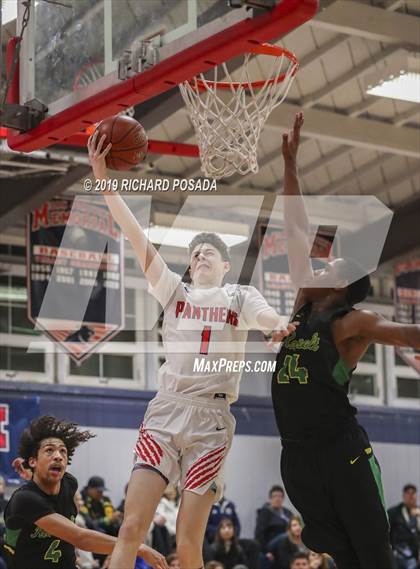 Thumbnail 2 in Independence @ San Joaquin Memorial (CIF D2 Semifinal) photogallery.