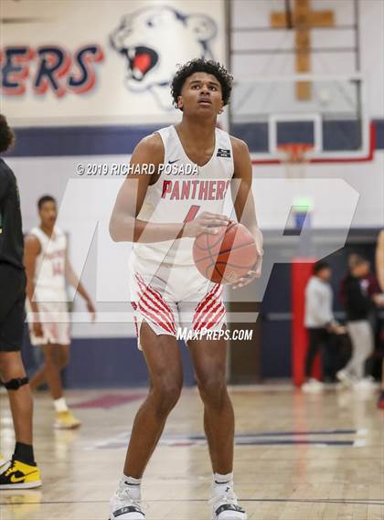 Thumbnail 2 in Independence @ San Joaquin Memorial (CIF D2 Semifinal) photogallery.