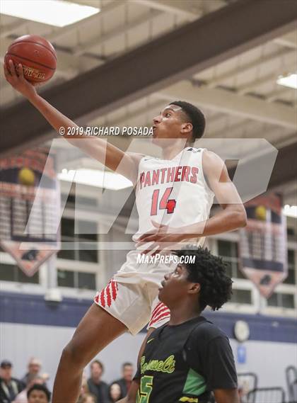 Thumbnail 2 in Independence @ San Joaquin Memorial (CIF D2 Semifinal) photogallery.