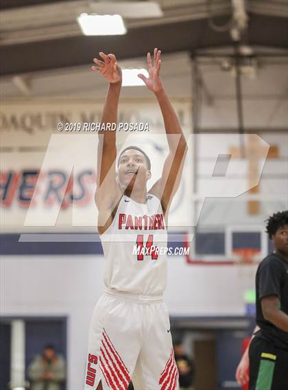 Thumbnail 2 in Independence @ San Joaquin Memorial (CIF D2 Semifinal) photogallery.
