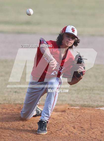 Thumbnail 1 in Glen Rose @ Bismarck photogallery.