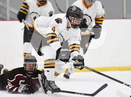 Thumbnail 2 in Shattuck-St. Mary's vs. Brunswick (Gunnery Showcase) photogallery.
