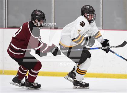 Thumbnail 2 in Shattuck-St. Mary's vs. Brunswick (Gunnery Showcase) photogallery.