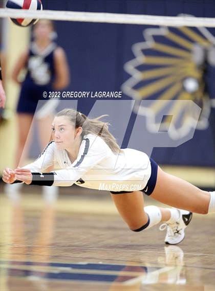 Thumbnail 2 in Southlake Carroll vs Keller photogallery.