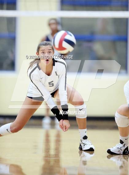 Thumbnail 2 in Southlake Carroll vs Keller photogallery.