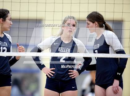 Thumbnail 3 in Southlake Carroll vs Keller photogallery.